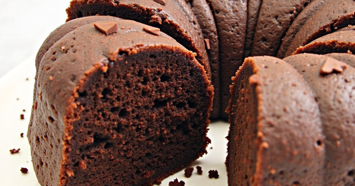 Tips for Making a Moist Chocolate Pound Cake Every Time